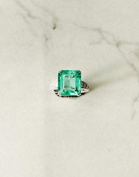 Emerald cut aquamarine bespoke ring by Le Arret Toronto